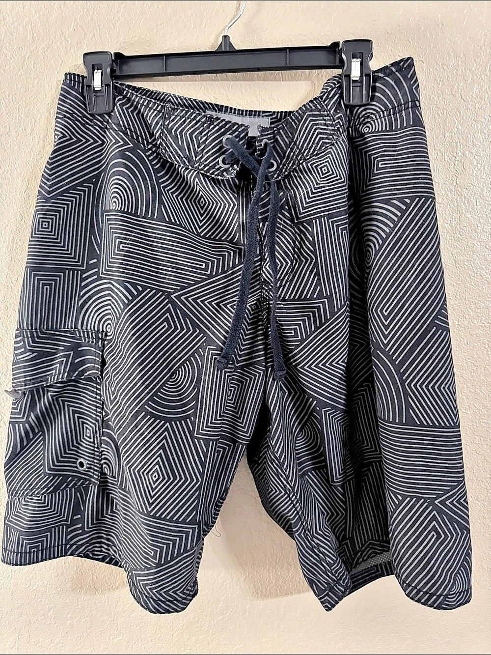 Old Navy Men's Geometric Cargo Shorts Size Medium
